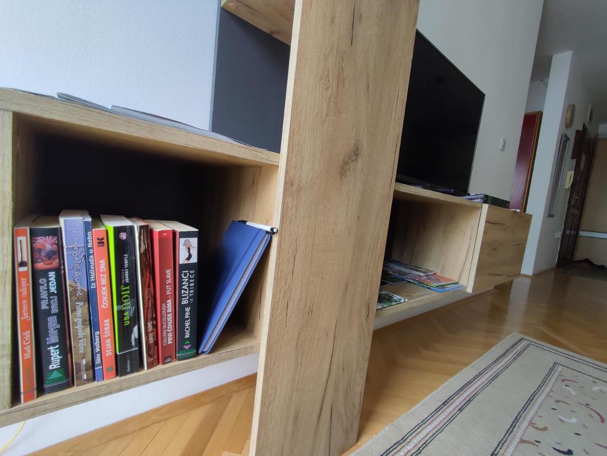 Woody Apartamento Novi Sad Exterior foto